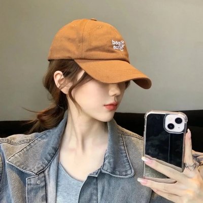网聘女伴